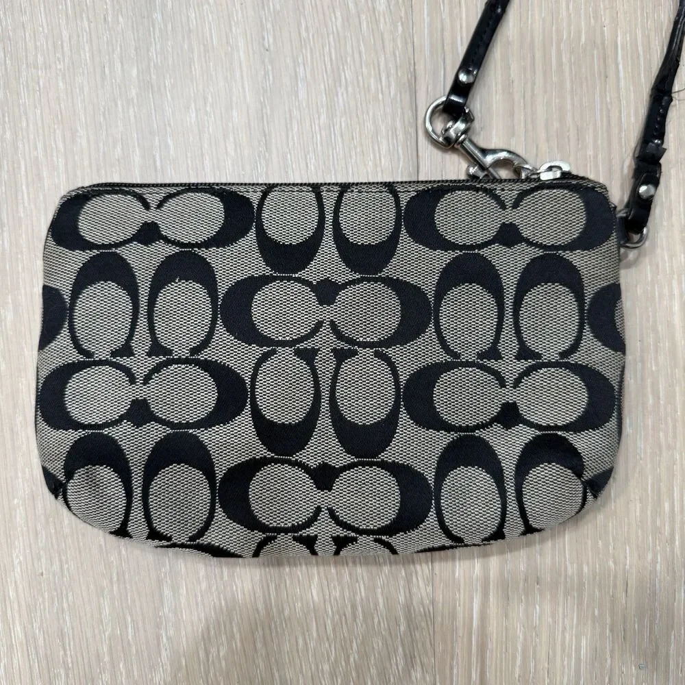 Coach Signature Wristlet Black Gray Jacquard Canvas Zip Turn Lock Bag Pouch